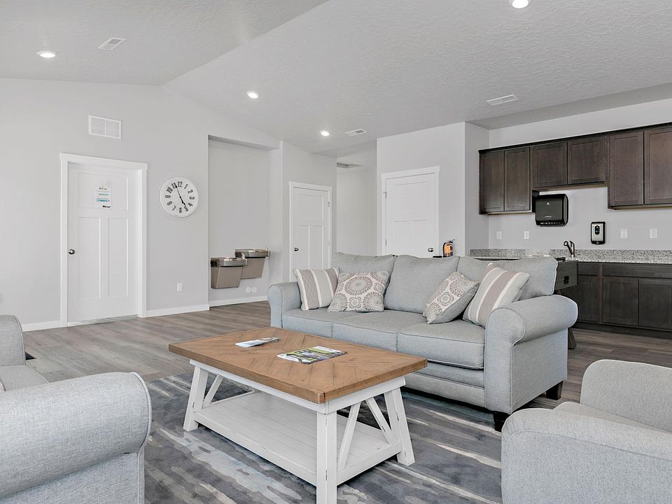 1st image of 3710 N Centrepoint Way #2B-1Ba-838Sqft