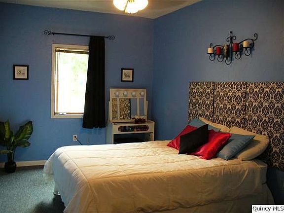 Home for Sale in Quincy, IL $79,900