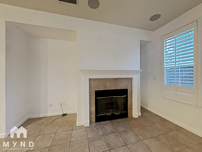 99 W Brilloso Ln — Photo 7