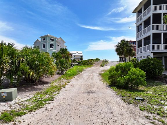 2nd image of 111 Sapodilla Ln