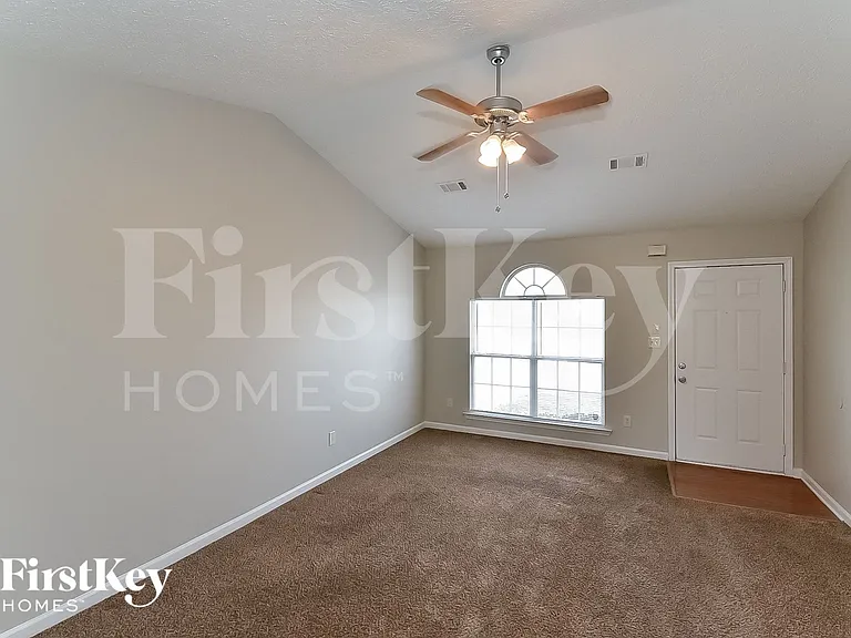 824 Rock Shoals Ct — Photo 5
