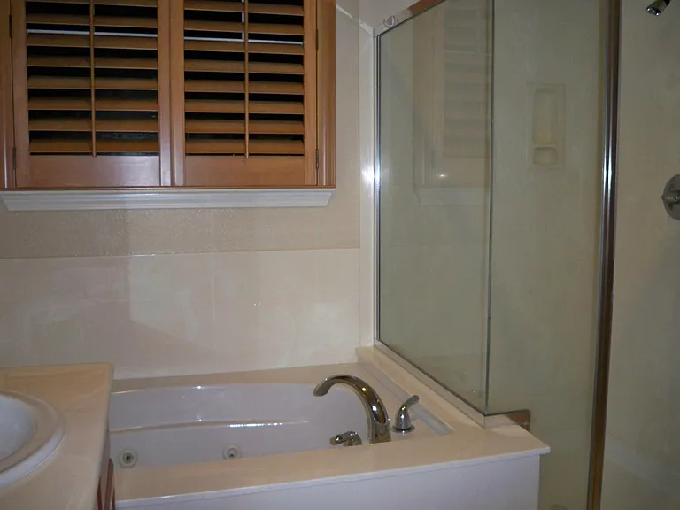 Rayos Del Sol Dr — Photo 12