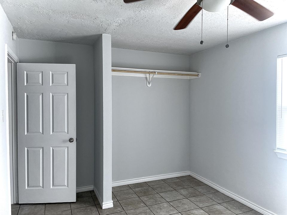 Closet to Bedroom Number 1