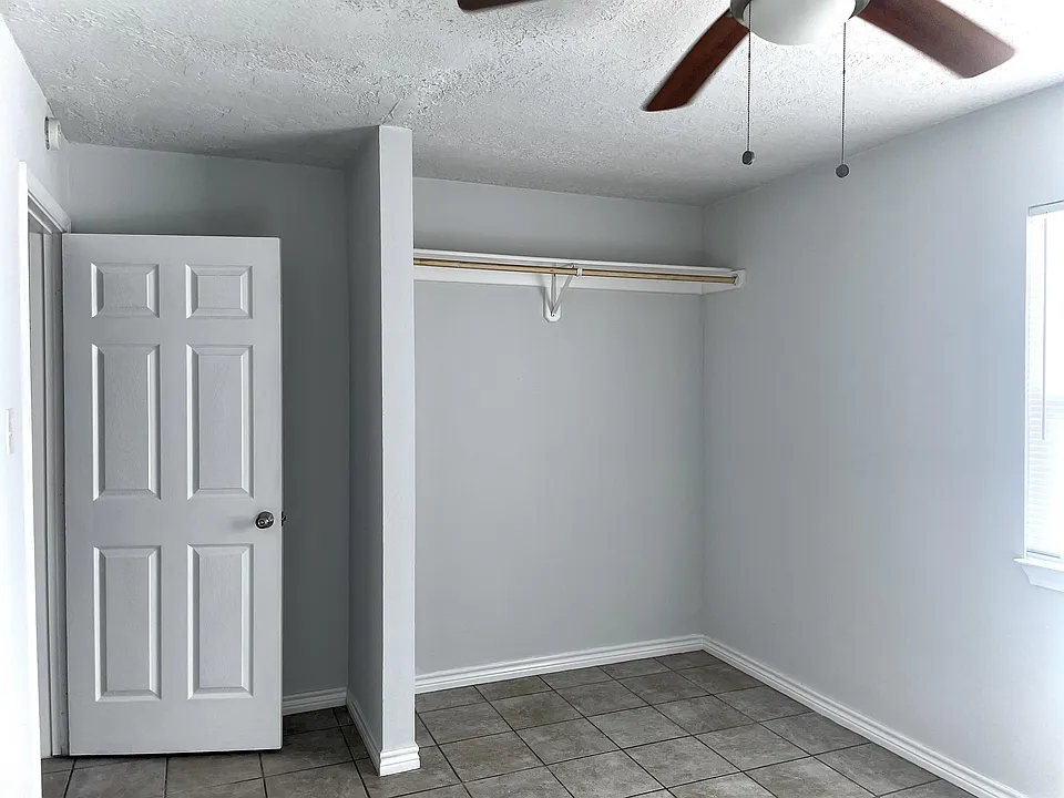 Closet to Bedroom Number 1