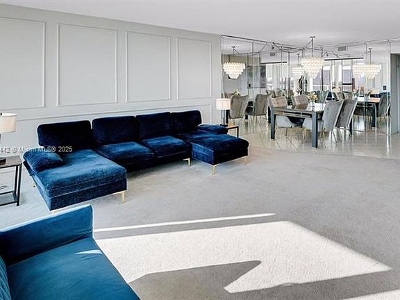 2nd image of 100 Bayview Dr APT 617