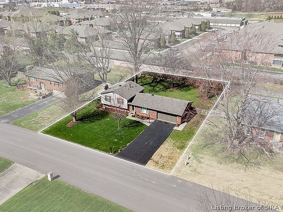 2nd image of 2103 Saint Andrews Road