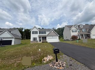 318 Long Run Rd, Drums, PA 18222