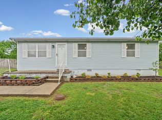709 Pineridge Dr, Hopkinsville, KY 42240