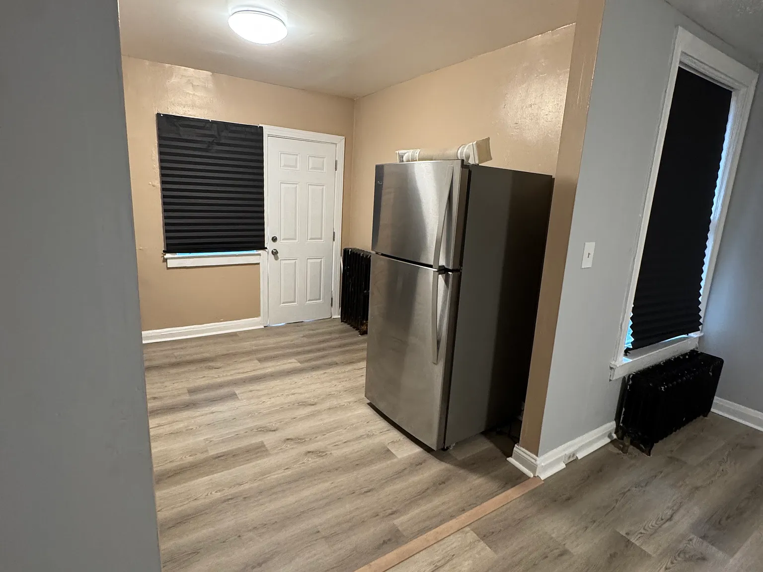 3 bed, 1306 sqft, $2,300 — Photo 3