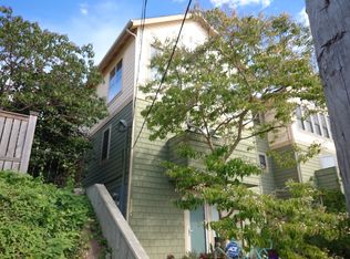 830 29th Ave S, Seattle, WA 98144