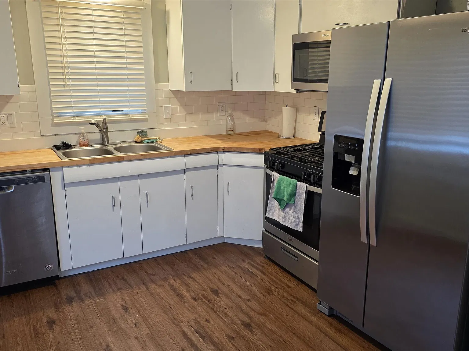 212 S Roosevelt St — Photo 2