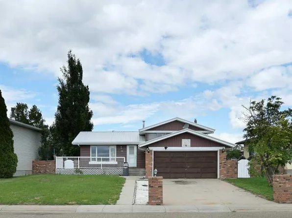 24 Lake Stafford Dr E, Brooks, AB T1R 0P4