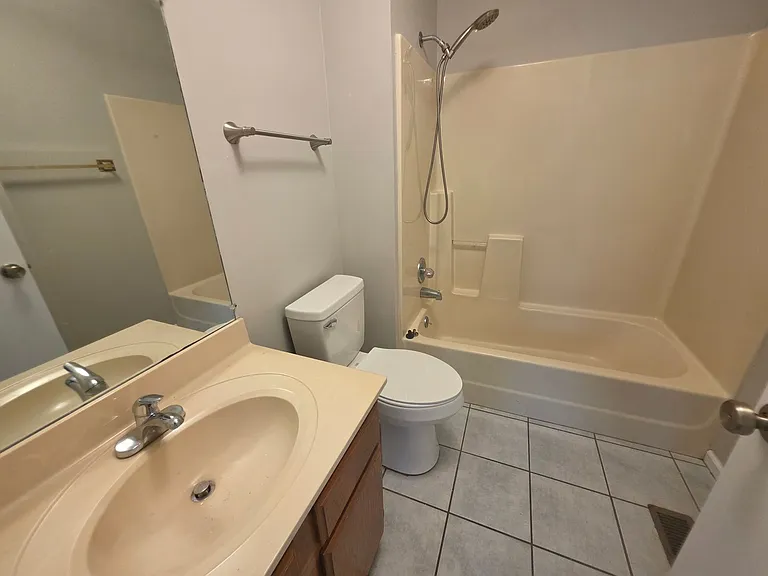 107 Oliver Street — Photo 8