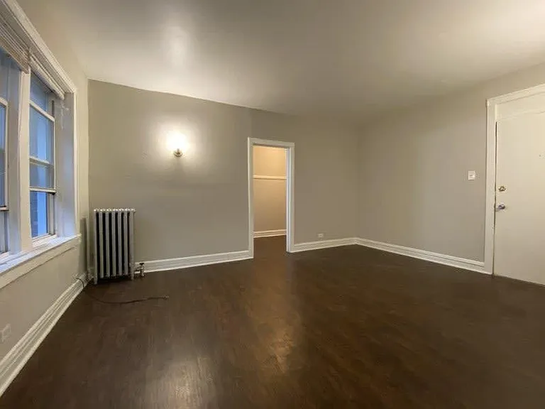 3935 W Diversey — Photo 10