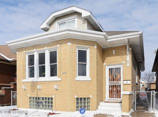 6130 W Addison St, Chicago, IL 60634