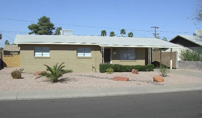 1418 S Beck Ave — Photo 2