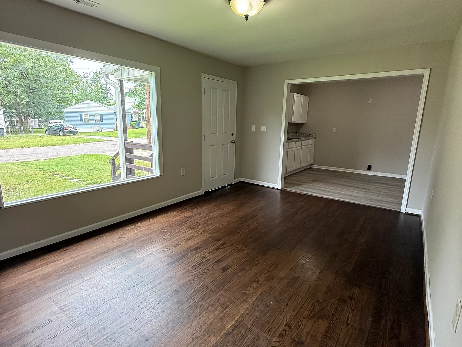 3 bed, 1204 sqft, $1,250 — Photo 2
