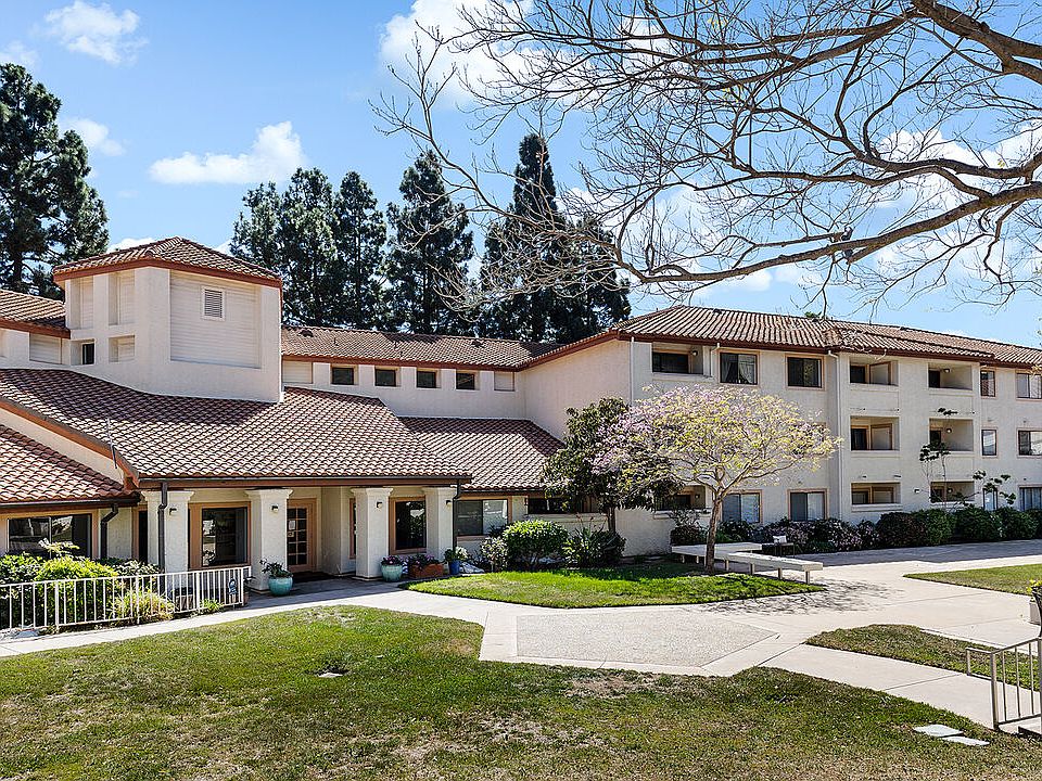 1st image of 501 Palisades Dr APT 105
