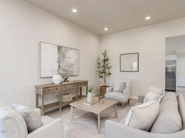 9949 N Calle Loma Linda, Oro Valley, AZ 85737