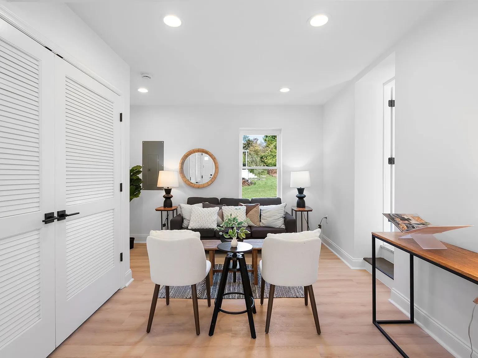 1 bed, 855 sqft, $1,350 — Photo 2