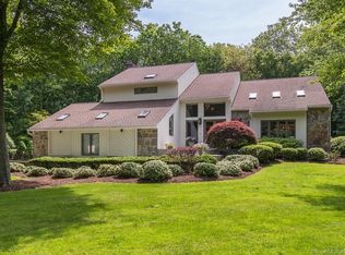 47 Hampton Close, Orange, CT 06477