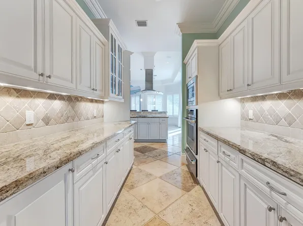 702 Gardenia Terrace, Delray Beach, FL 33444