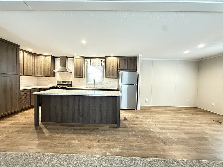 29800 Guilford Cir #71 — Photo 5