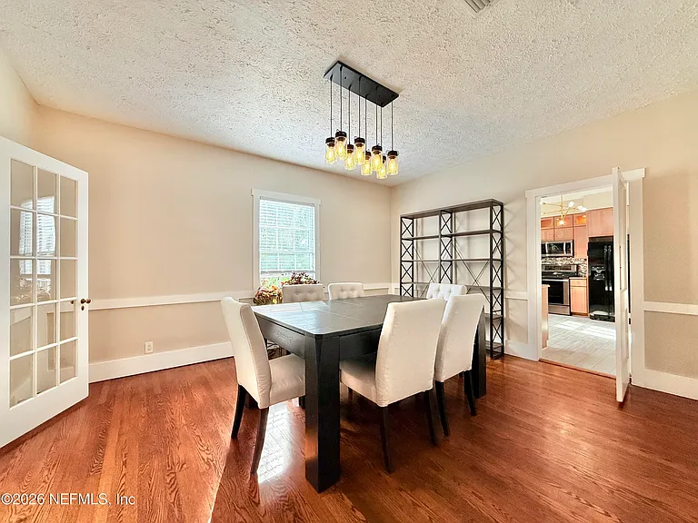 2512 Hendricks Ave — Photo 5
