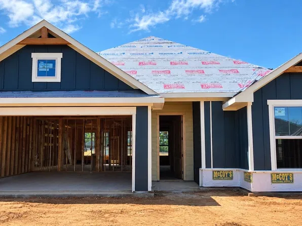 1518 Grace Acres Ln, Longview, TX 75605
