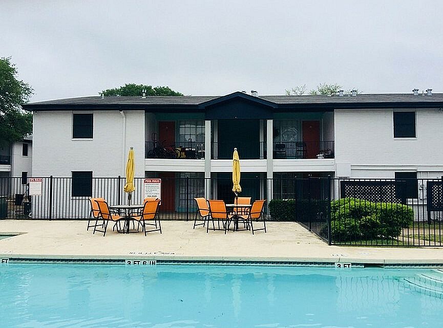 Ashford Costa Azure Swimming Pool