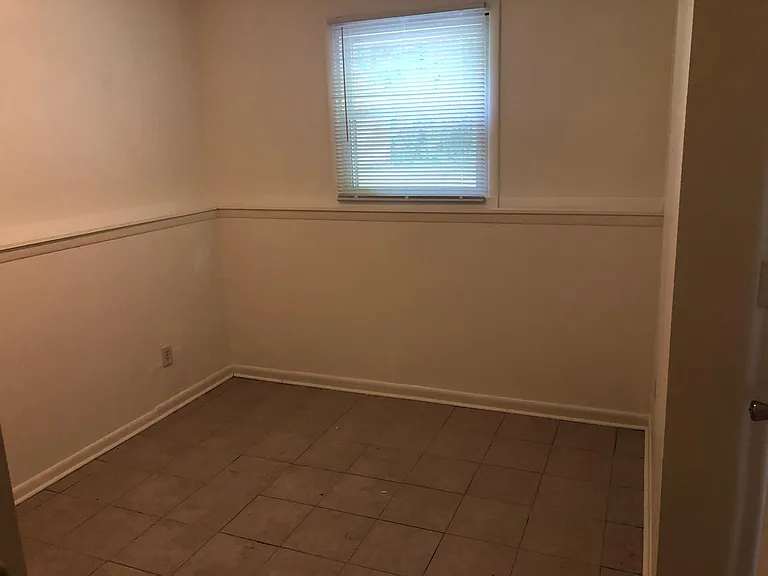 2604 Kate St — Photo 9