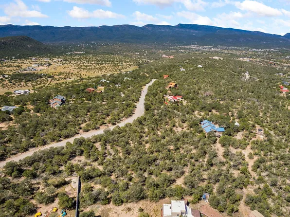 7 Oakmont Ridge Rd, Sandia Park, NM 87047