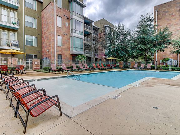 Refreshing pool with pool side seating
