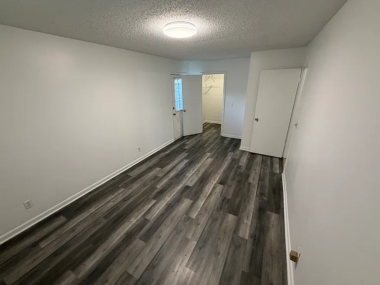 533 Cedar Dr — Photo 12