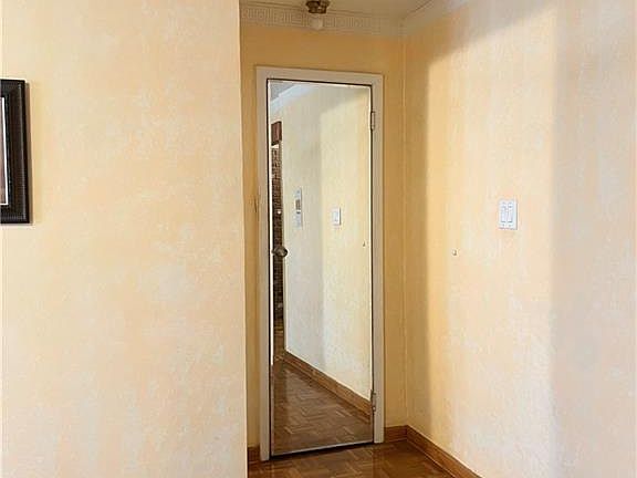 4th image of 2678 Ocean Ave APT L4