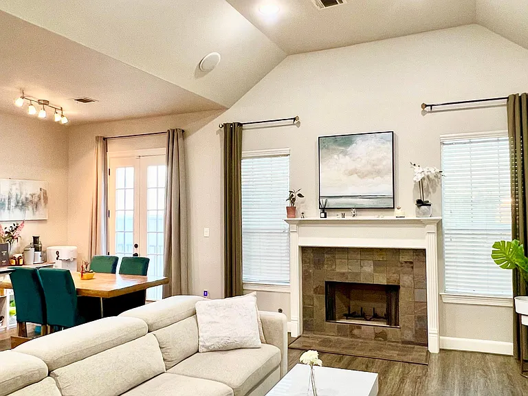 2617 Almeda Forest Ct — Photo 1
