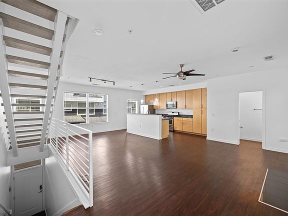 2nd image of 2606 Wilson St APT 1104
