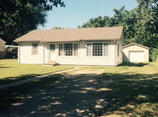 801 N Westridge Dr, Wichita, KS 67203