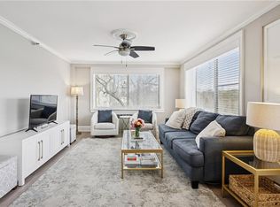 2479 Peachtree Rd NE APT 515, Atlanta, GA 30305