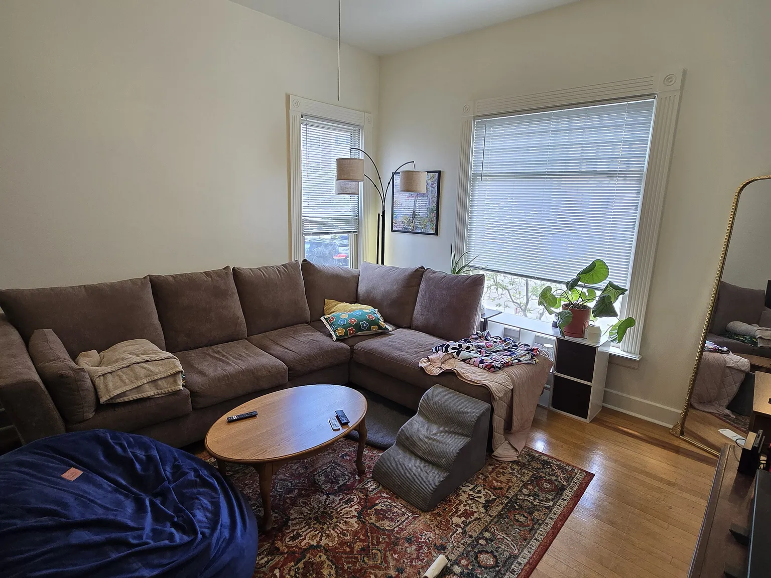 2 bed, 1000 sqft, $1,600 — Photo 2