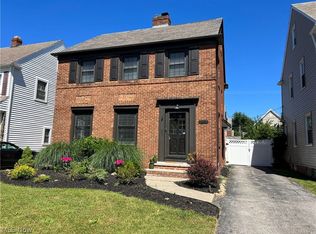 3675 Rolliston Rd, Shaker Heights, OH 44120