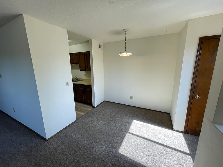 11420 Prospect Ave NE #D — Photo 7