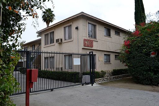 1st image of 6106 Woodman Ave APT 5