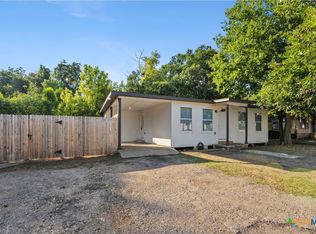 112 Linda Dr, San Marcos, TX 78666