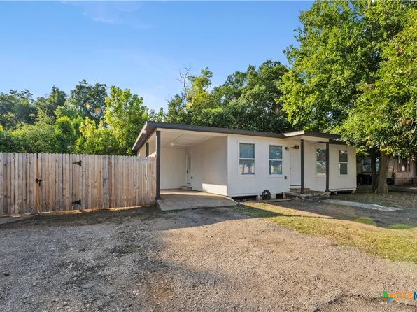 112 Linda Dr, San Marcos, TX 78666