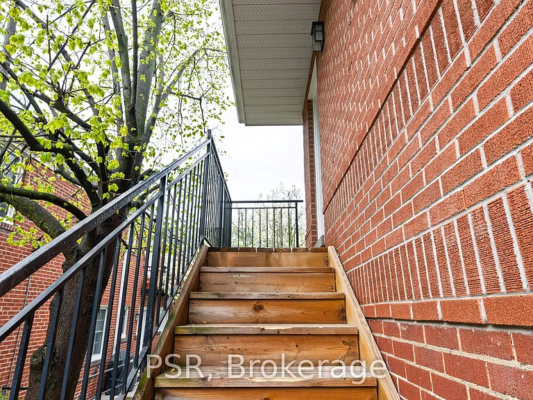 1355 Bayview Ave #CH3 — Photo 23