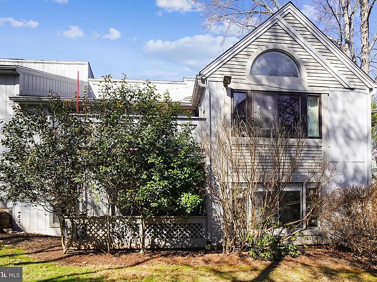 14 Windbrooke Cir — Photo 31