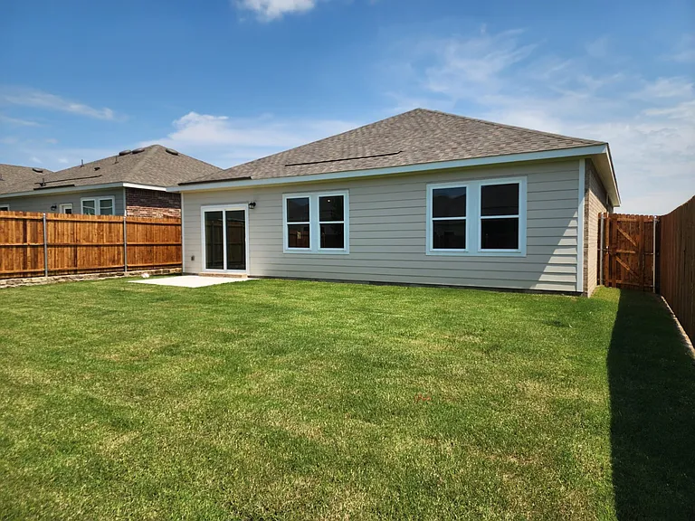 4921 Weymouth Dr — Photo 11