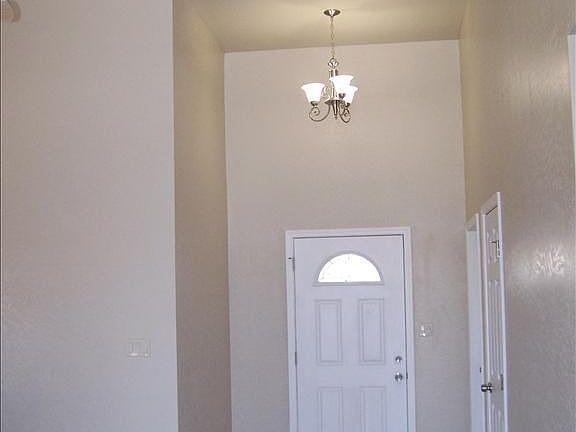 Entrance has high ceilings