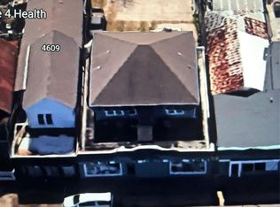 4609 Broadway St #3, Galveston, TX 77551